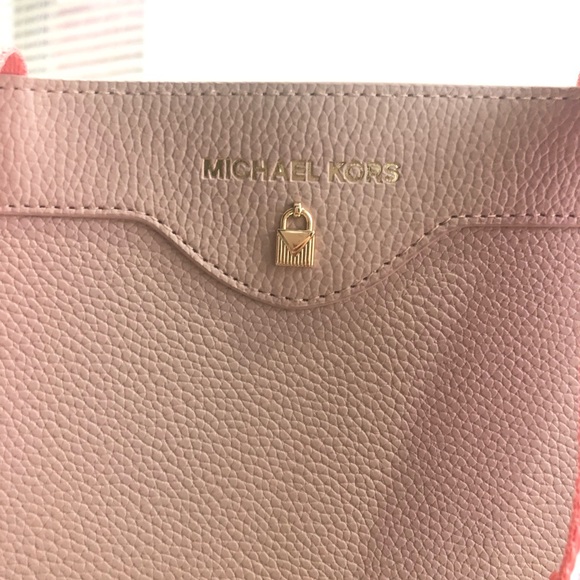 MICHAEL KORS BAG - Picture 2 of 4